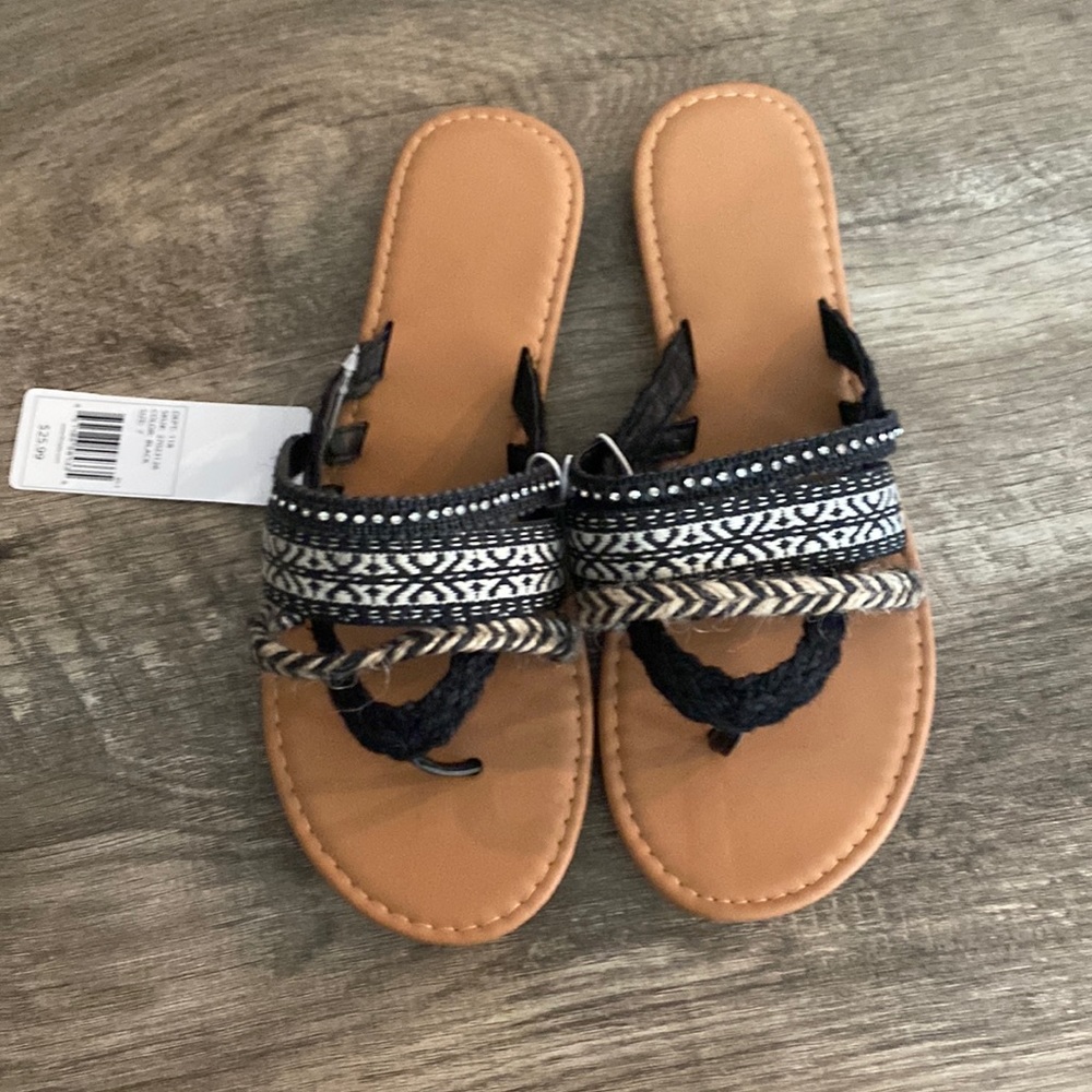 Women’s size 7 sandals. Brand New. Black/tan and rhinestones.